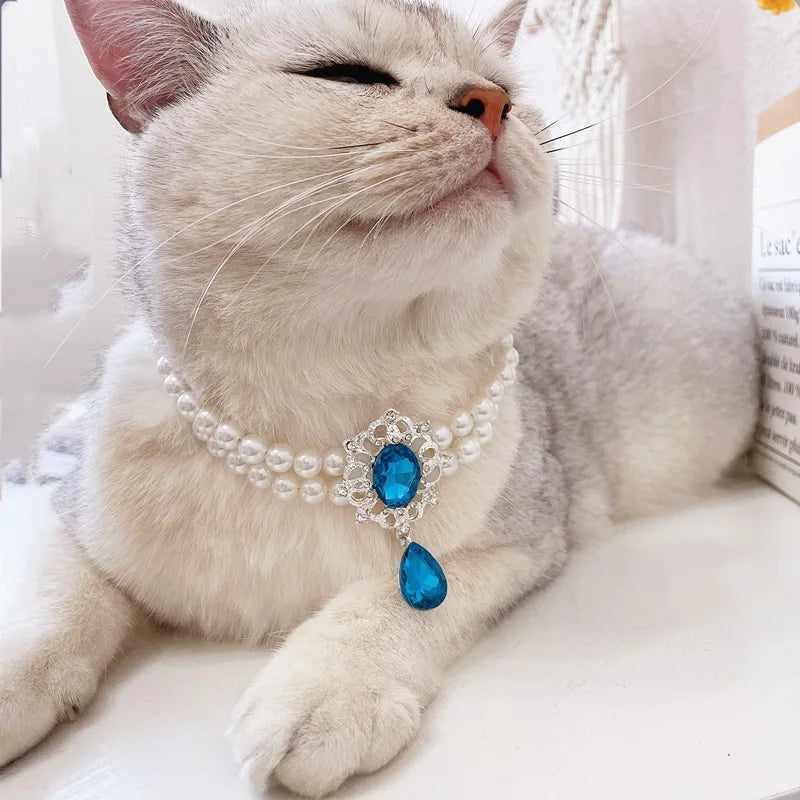 Queen Necklace